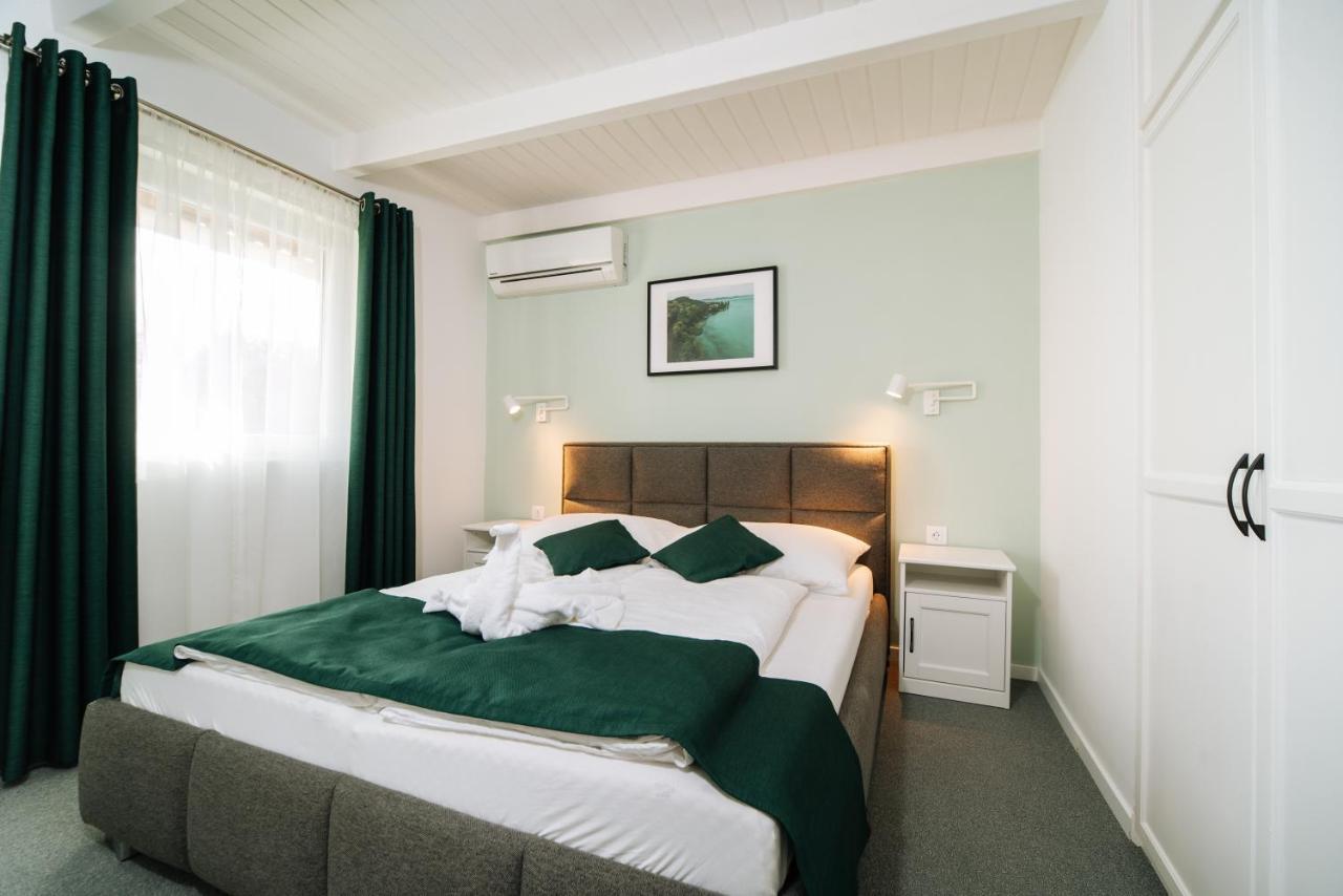 Topaz Apartmanhazak Balatongyörök Extérieur photo