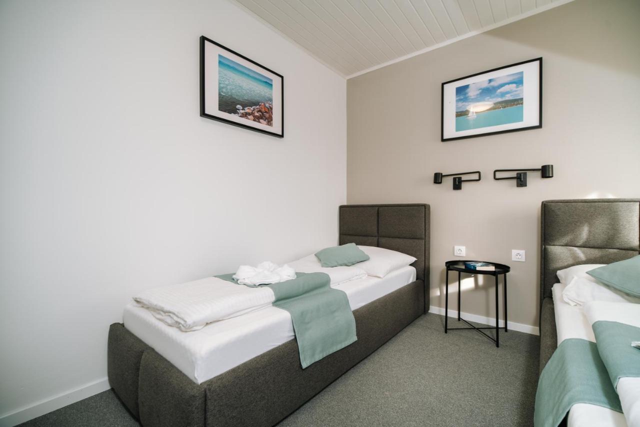 Topaz Apartmanhazak Balatongyörök Extérieur photo