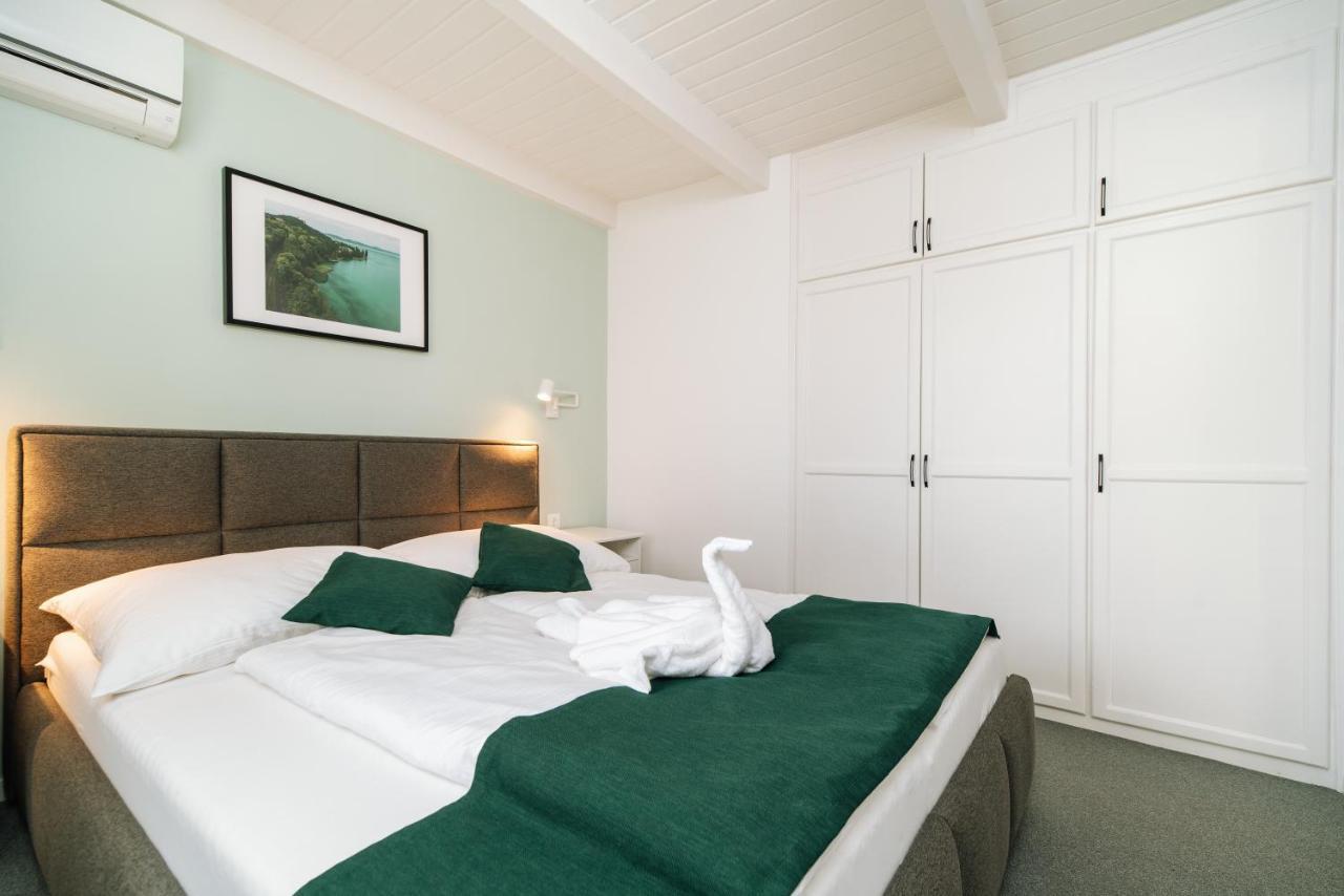 Topaz Apartmanhazak Balatongyörök Extérieur photo